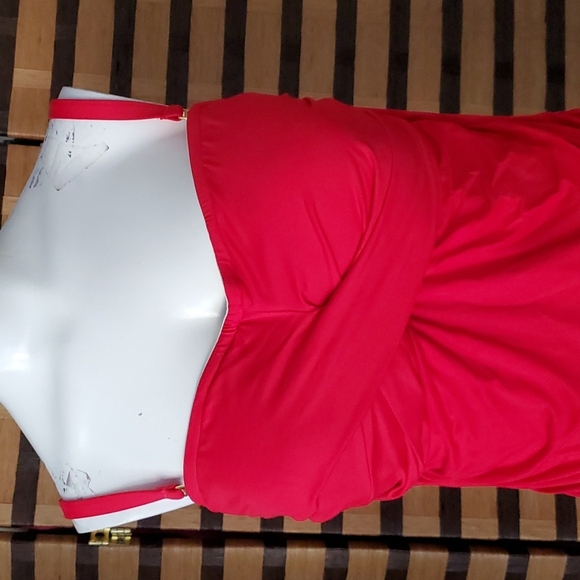 La Blanca C/D cup Swimsuit top - Picture 2 of 9